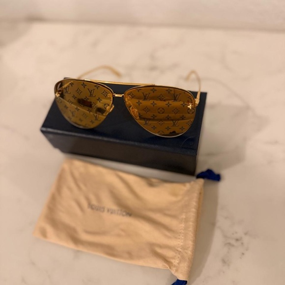 LOUIS VUITTON MONOGRAM LENS SUNGLASSES
